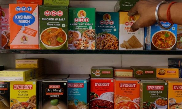 Ấn Độ kiểm tra toàn bộ cơ sở gia vị sau vụ phát hiện chất gây ung thư trong bột cà ri
