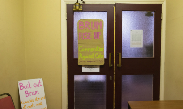 Nhiều thành phố và thị trấn ở 'xứ sở sương mù' trên bờ vực phá sản