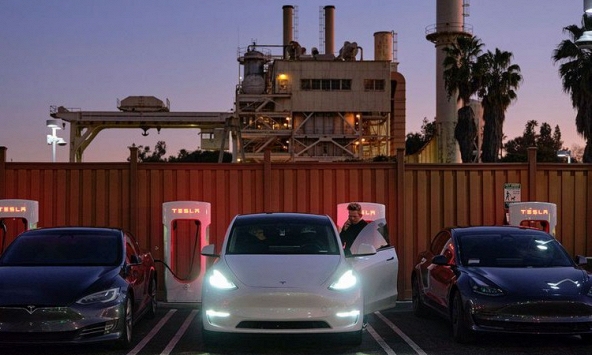 Donald Trump: 'Không cần bi quan về Tesla và ngành xe điện'