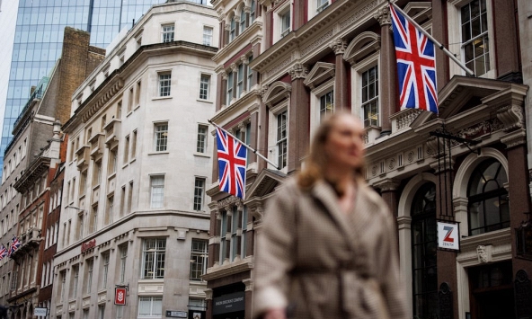 Thị trường chứng khoán sắp bước vào một mùa hè tàn khốc?