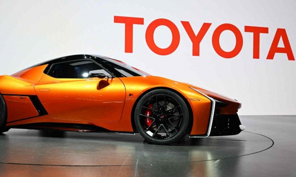 Toyota đầu tư 13 tỷ USD vào xe điện, AI và chuỗi cung ứng