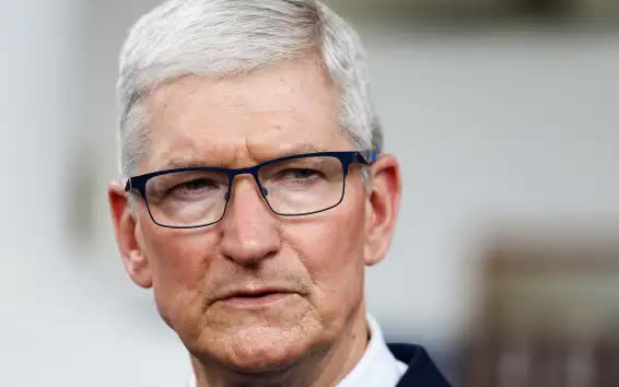 Apple xin lỗi sau video quảng cáo iPad Pro bị chỉ trích dữ dội