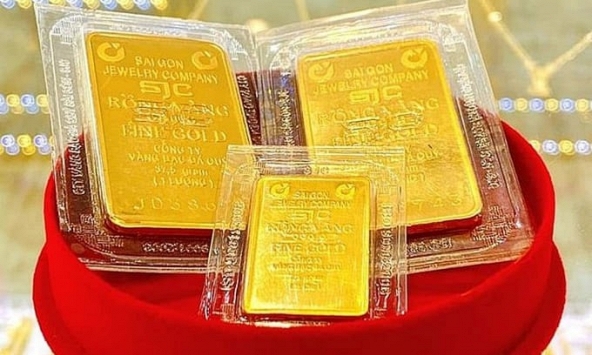 Giá vàng tăng phi mã, chạm mốc 92 triệu đồng/lượng