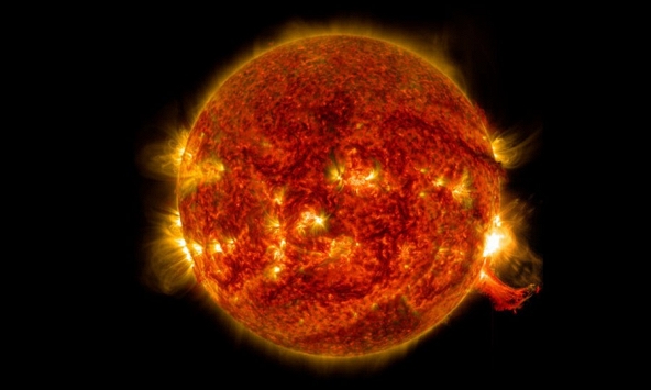 Bão mặt trời đe dọa lưới điện và giao thông thủy