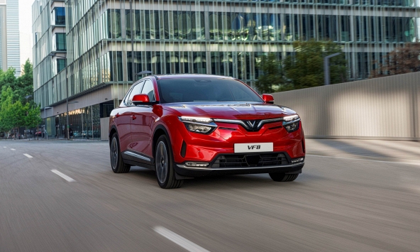 VinFast trở thành hãng xe đầu tiên trên thế giới cung cấp ứng dụng giải trí trực tuyến