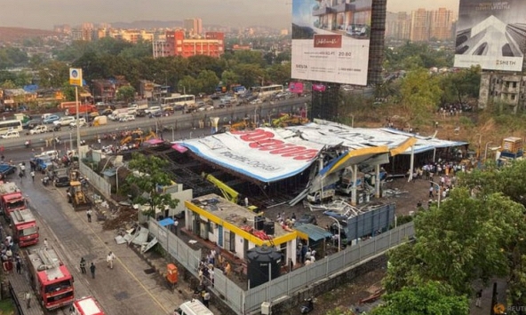 Đổ biển quảng cáo ở Ấn Độ khiến ít nhất 12 người thiệt mạng