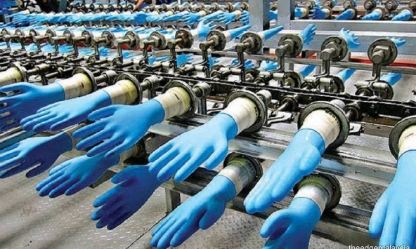 Việc Mỹ tăng thuế đối với sản phẩm Trung Quốc có thể là điều tốt cho các nhà sản xuất găng tay Malaysia