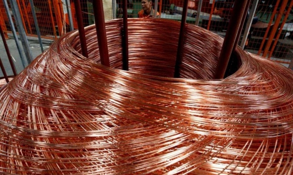 Giá đồng tương lai tăng vọt khi hoạt động bán khống siết chặt thị trường New York