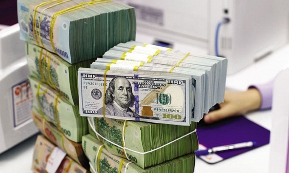 Giá USD hôm nay 15/5: Giảm giá trước khi công bố lạm phát Mỹ