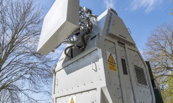 Anh phát triển vũ khí sóng vô tuyến để tiêu diệt đàn máy bay không người lái