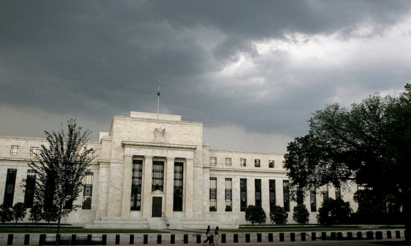 IMF: Lạm phát cứng đầu ở Mỹ củng cố sự thận trọng của Fed