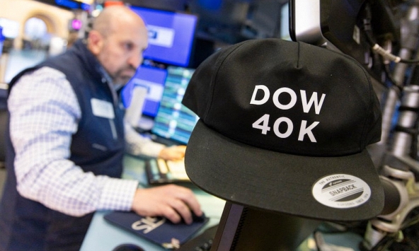 Tuần kỷ lục của Phố Wall làm tăng kỳ vọng về việc cắt giảm lãi suất của Mỹ