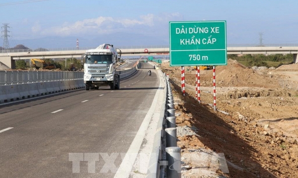 Cao tốc Cam Lâm - Vĩnh Hảo chính thức thu phí dịch vụ từ ngày 28/5