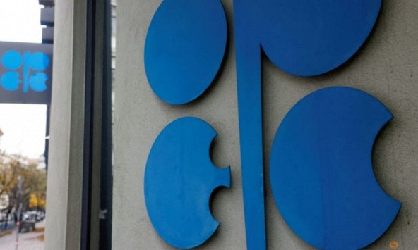 Giá dầu ổn định khi nhà đầu tư chờ đợi dữ liệu lạm phát, cuộc họp của OPEC+