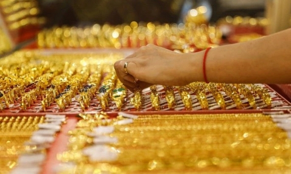 Giá vàng hôm nay 28/5: SJC gần chạm mốc 90 triệu đồng/lượng