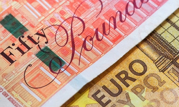 Bảng Anh tăng mạnh nhất kể từ tháng 8/2022 so với đồng euro