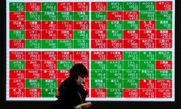 Cổ phiếu, trái phiếu sụt giảm vì lãi suất toàn cầu