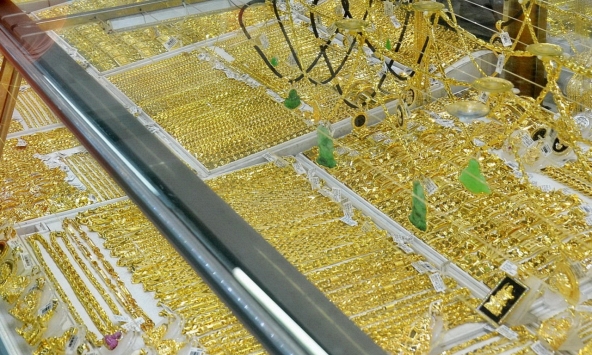 Giá vàng hôm nay 30/5: Quay đầu lao dốc