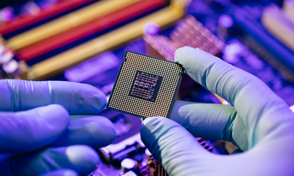 Ả Rập Saudi tìm cách thu hút các nhà sản xuất chip để đa dạng hóa