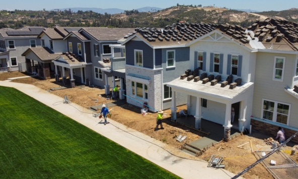 Xây dựng nhà mới ở Mỹ giảm xuống tốc độ chậm nhất kể từ tháng 6/2020