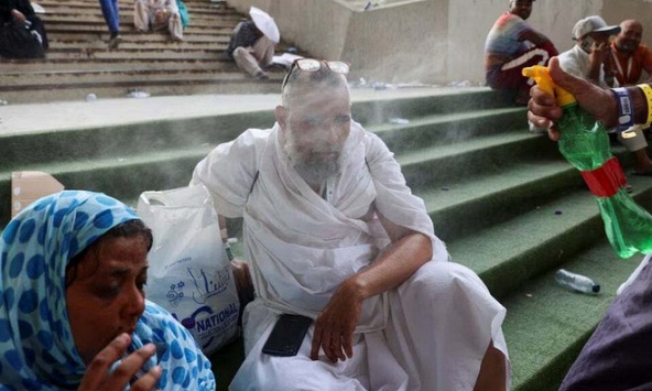 Chuyến hành hương lớn nhất thế giới hóa thảm kịch với cái chết hàng trăm tín đồ