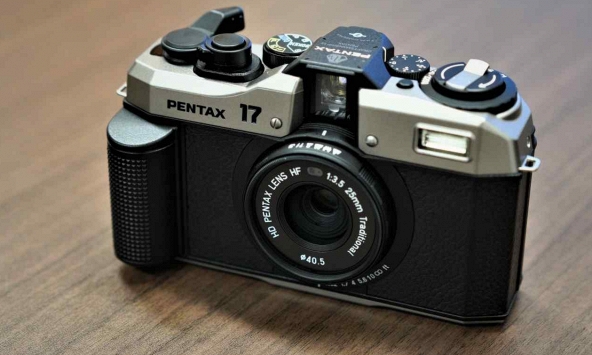 Máy ảnh phim trở lại tâm điểm khi Ricoh ra mắt sản phẩm đầu tiên sau 21 năm