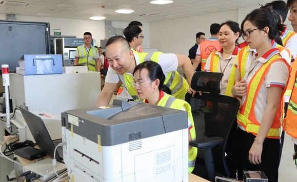 Phát hành 600.000 thẻ đi metro số 1 thời gian đầu chạy thương mại