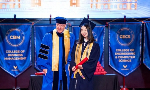 Nữ tân khoa khóa 1 VinUni và khát khao kể câu chuyện Việt Nam ra thế giới