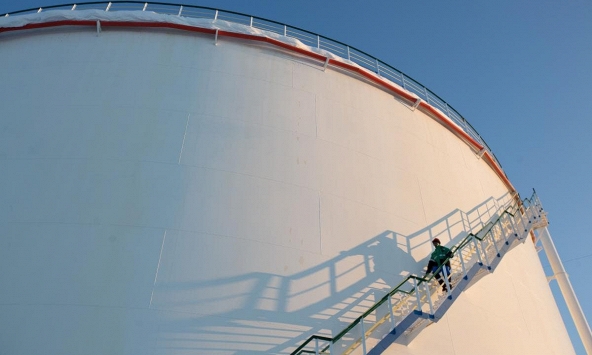 Giá dầu thế giới tăng sau báo cáo dự trữ dầu thô Mỹ