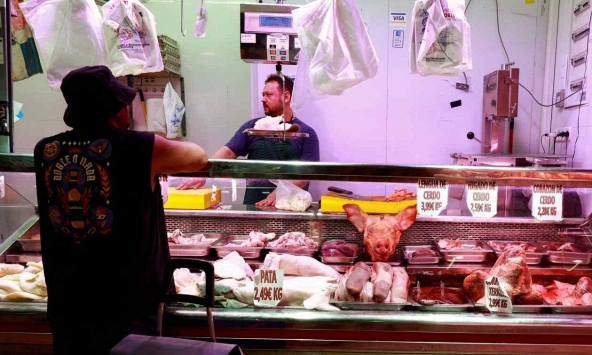 Trung Quốc tham gia vào cuộc chiến thương mại với EU về nhập khẩu thịt heo