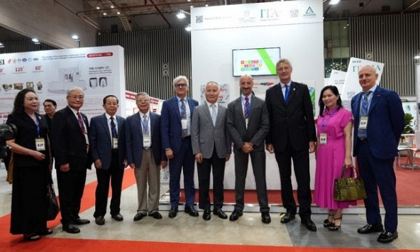 Khám phá công nghệ tiên tiến cho ngành da, giày cùng các doanh nghiệp Ý