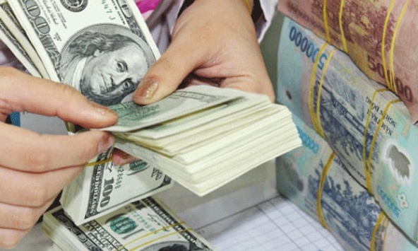 Giá USD hôm nay 29/7: Tỷ giá trung tâm tăng 3 đồng