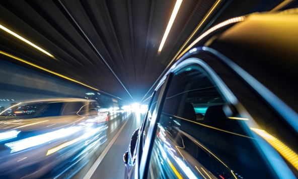 Nhu cầu EV chậm lại, chi phí tăng cao ảnh hưởng đến đầu tư pin toàn cầu