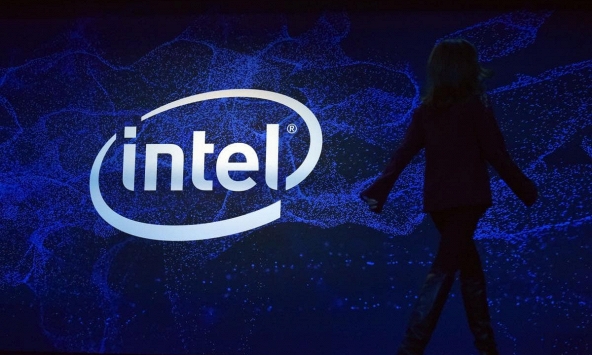 Lợi nhuận của Intel giảm 85% khi doanh số bán chip AI tụt hậu so với Nvidia và AMD