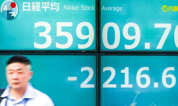 Chứng khoán Nhật Bản trải qua đợt sụt giảm lớn thứ 2 kể từ năm 1987