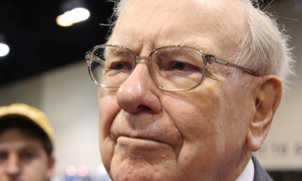 Warren Buffett dẫn dắt Berkshire Hathaway lên tầm cao mới ở tuổi 94