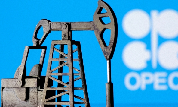 OPEC+ thảo luận về việc trì hoãn việc tăng nguồn cung sau khi giá dầu giảm mạnh