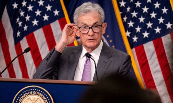 Fed vật lộn với việc cắt giảm lãi suất như thế nào?