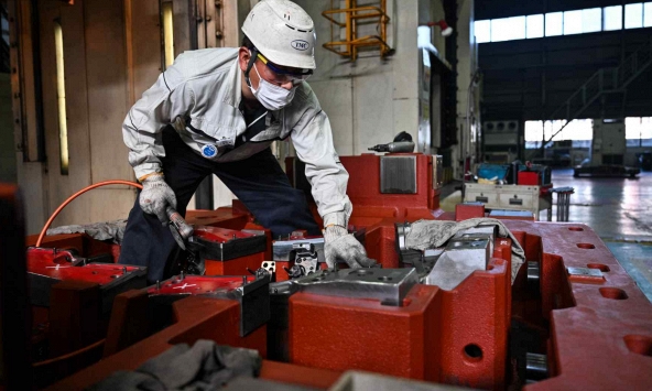 Các nhà sản xuất phụ tùng ô tô Nhật Bản chạy đua trong quá trình điện hóa