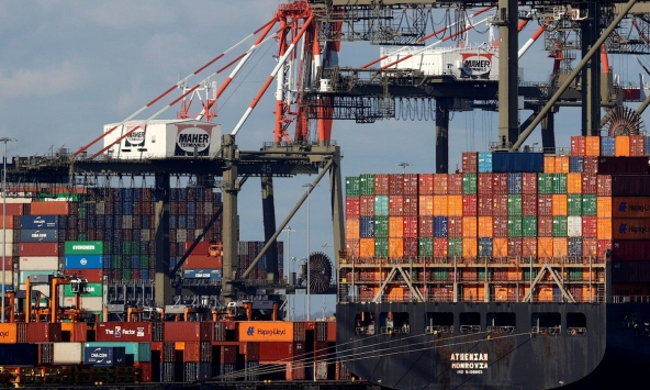 Giá nhập khẩu của Mỹ giảm mạnh nhất trong tám tháng