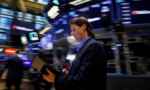 Các nhà đầu tư toàn cầu chuẩn bị cho tình trạng hỗn loạn khi đợt cắt giảm lớn của Fed gây ra sự nhầm lẫn