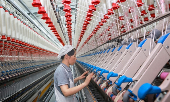 Trung Quốc hạ tỷ lệ dự trữ bắt buộc, lãi suất ngắn hạn để thúc đẩy tăng trưởng