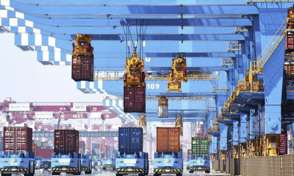 Tăng trưởng xuất khẩu của Trung Quốc chậm lại rõ rệt 