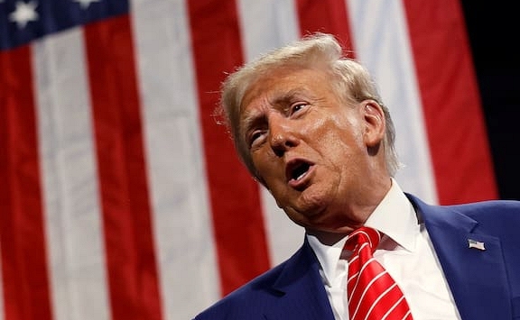 Thuế quan của Trump sẽ gây bất lợi cho chính ông chứ không phải bà Harris