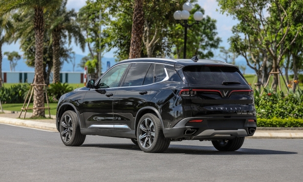 VinFast hợp tác FGF hỗ trợ khách hàng thu cũ xe xăng, đổi mới ô tô điện