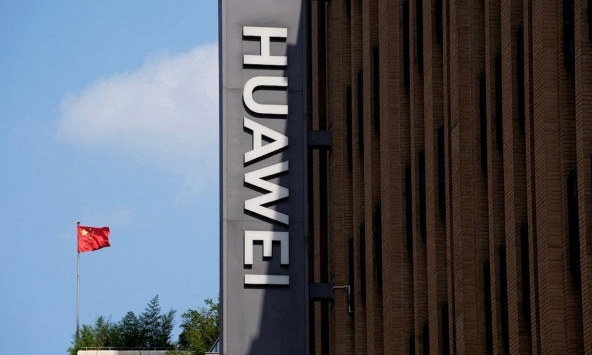 Bất chấp lệnh hạn chế của Mỹ, Huawei đặt mục tiêu sản xuất hàng loạt chip AI vào đầu năm 2025