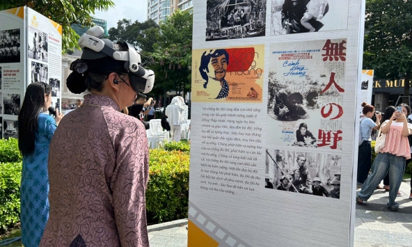 Khi triển lãm ảnh phim Việt Nam sống động qua công nghệ thực tế ảo