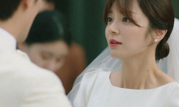 Sát ngày cưới, mẹ chồng tương lai đề nghị nói chuyện riêng, cô gái thể hiện bản lĩnh