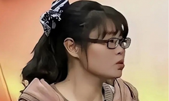 Bi kịch của nữ cử nhân 33 tuổi bị tố bất hiếu: Khi cha mẹ đánh gãy đôi cánh nhưng lại trách con không biết bay