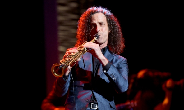 Huyền thoại saxophone Kenny G trở lại Hà Nội biểu diễn vì mục đích thiện nguyện 